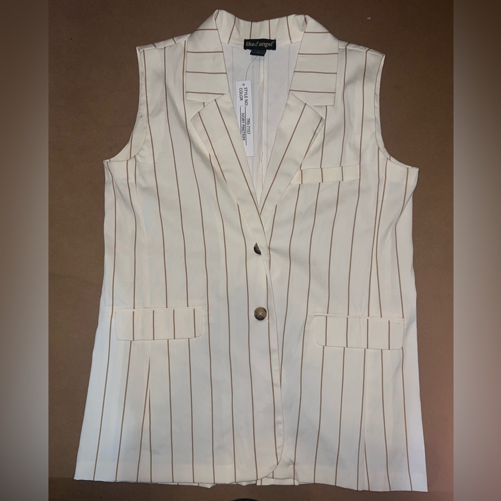 Two piece short set! - Picture 2 of 4